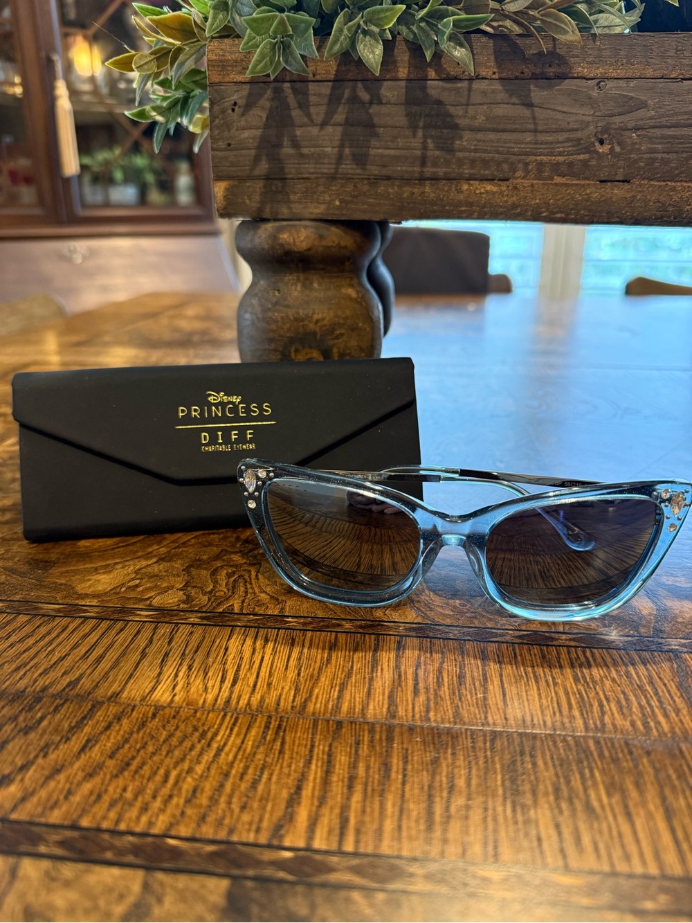 Diff Eyewear Disney Princess Cinderella Light Blue Cat Eye Sunglasses